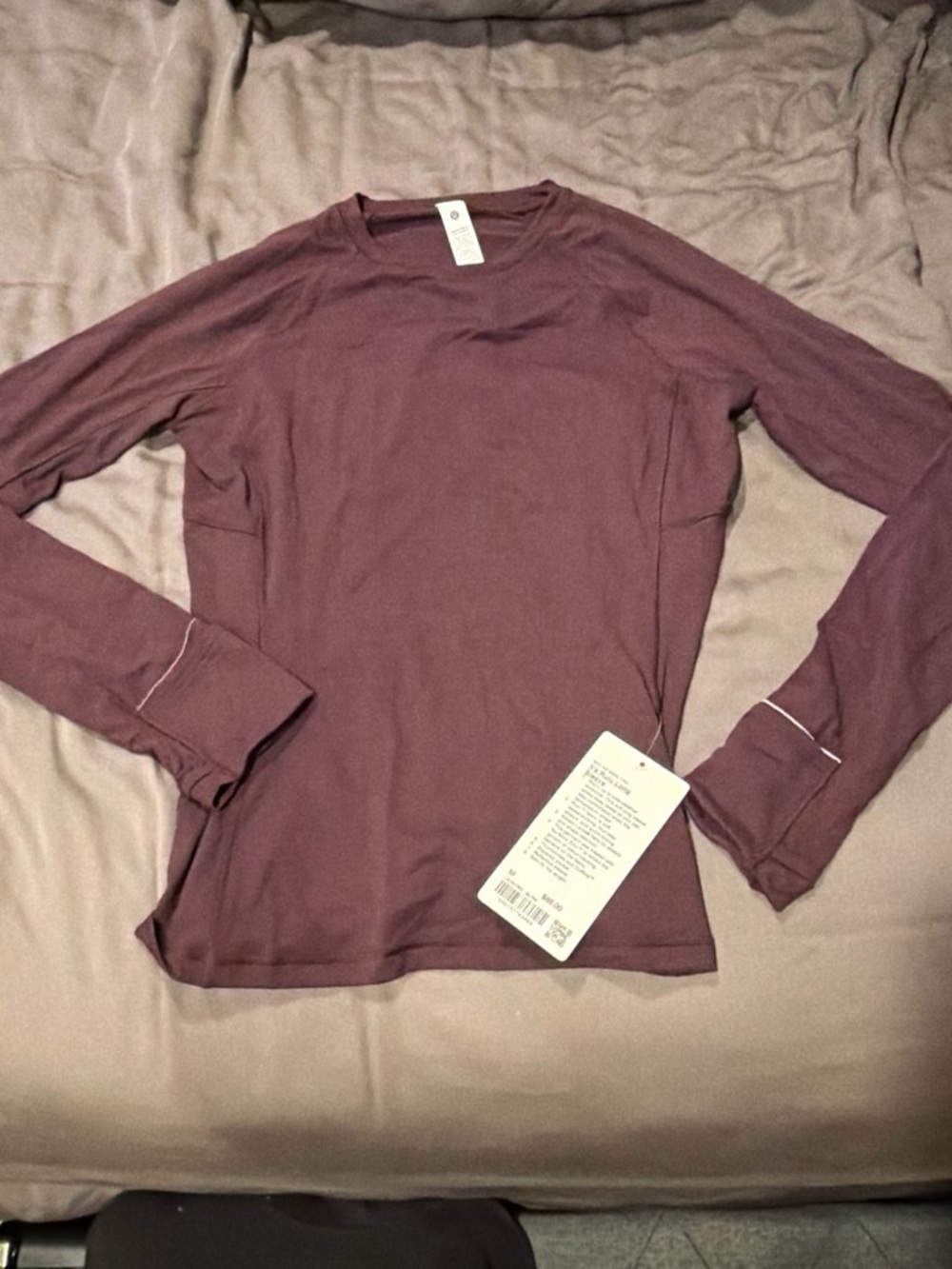 NWT LULULEMON Long Sleeve